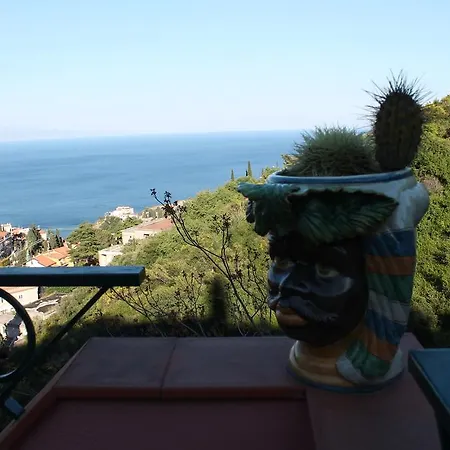 Casa Turi E Nini Дом отдыха Таормина